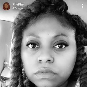 Meet your Posher, Phyllicia